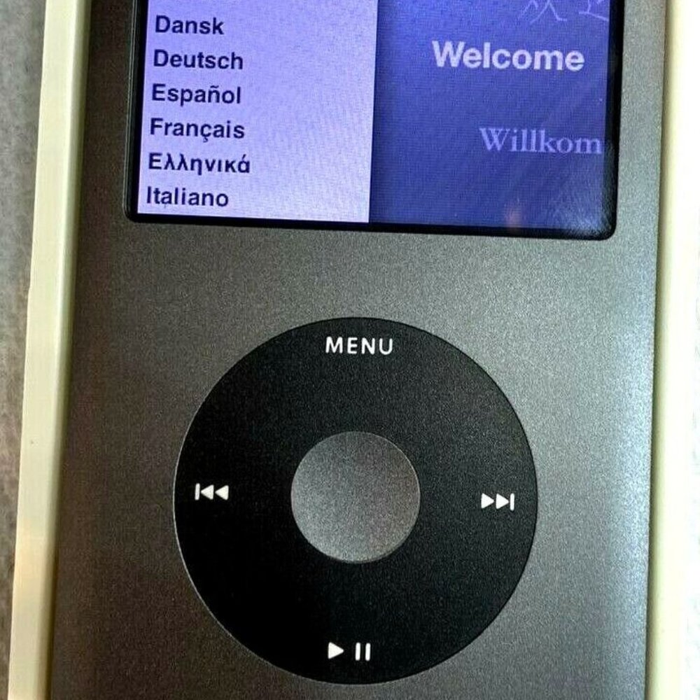 Apple iPod classic 7th Generation Gray Black (256GB) SSD Bundle New Accessories - Picture 5 of 7